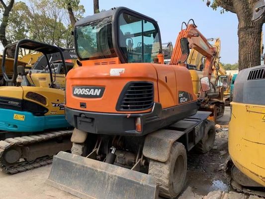 Escavatore a ruote usato Doosan DX60W In ottime condizioni/Escavatore a ruote mini usato Doosan in vendita