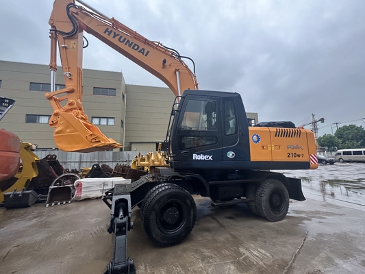 Escavatore gommato Hyundai R210W-7 coreano originale in ottime condizioni