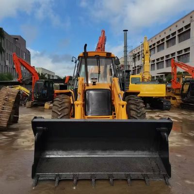 JCB 4CX Backhoe Loader di seconda mano risparmio energetico con elevata capacità