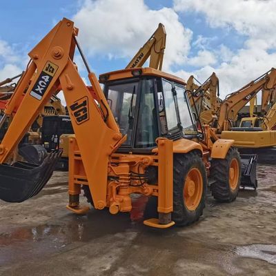 JCB 4CX Backhoe Loader di seconda mano risparmio energetico con elevata capacità