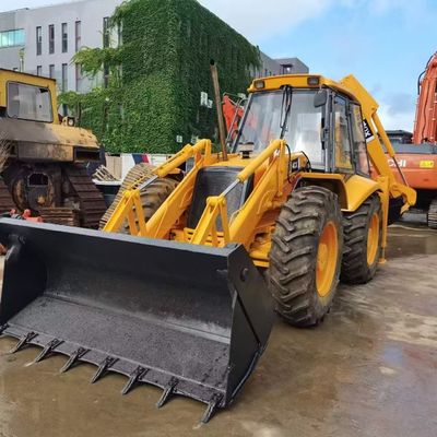 JCB 4CX Backhoe Loader di seconda mano risparmio energetico con elevata capacità
