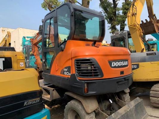 Escavatore a ruote usato Doosan DX60W In ottime condizioni/Escavatore a ruote mini usato Doosan in vendita