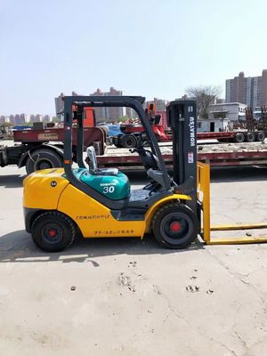 3 tonnellate Komatsu Used Forklift Truck Originale Giappone Used 3 tonnellate Forklift