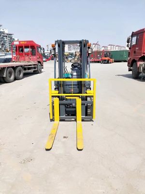 3 tonnellate Komatsu Used Forklift Truck Originale Giappone Used 3 tonnellate Forklift