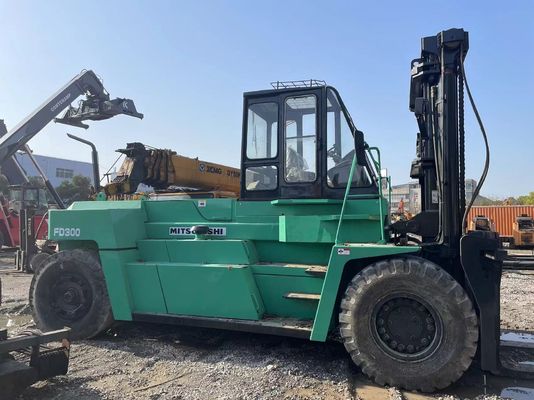 Mitsubishi F300 Camion forklift usato di seconda mano 30 tonnellate Camion forklift ad alta capacità