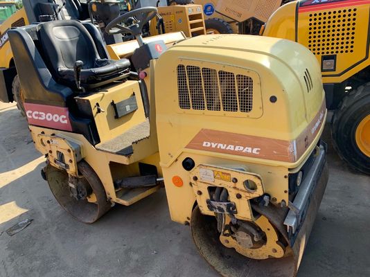CC300G Dynapac doppio rullo a tamburo in buono stato di funzionamento stabile