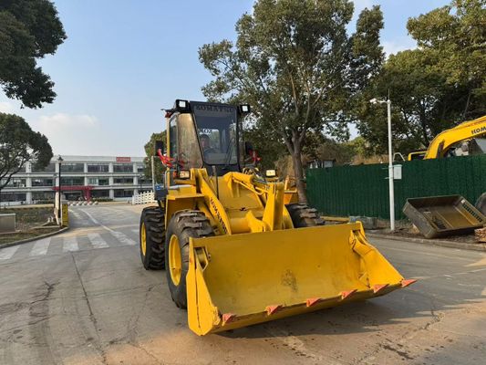 Originale Giappone Usato Komatsu WA100-1 Caricatori a ruote che lavorano in giardino