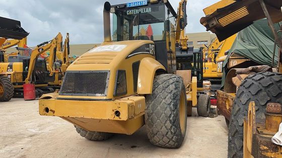 Colore originale usato Caterpillar CS-683E single drum road roller in ottime condizioni
