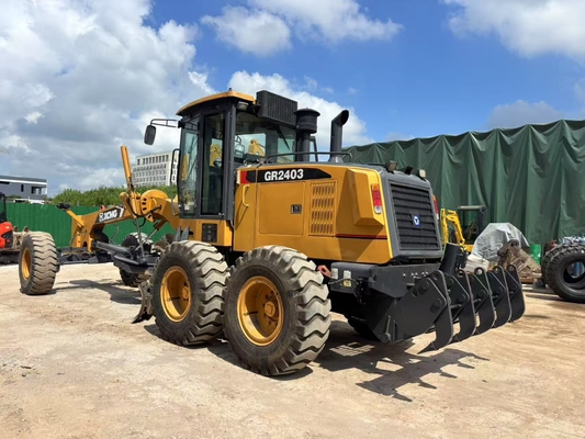 Ottime condizioni, usata, livellatrice stradale XCMG GR2403 con scarificatore idraulico in vendita